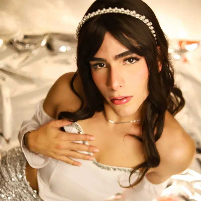 lizzy_honeymoon — FansOnlyX creator profile