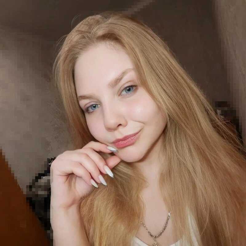 AlinaMors — FansOnlyX creator profile