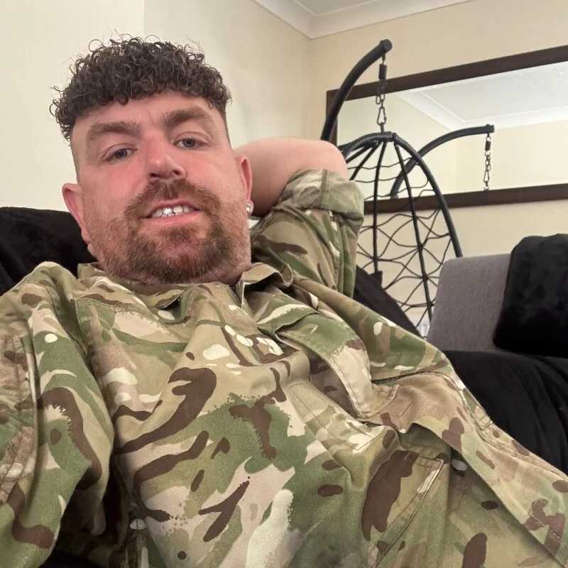Naughty-man-in-uniform — FansOnlyX creator profile