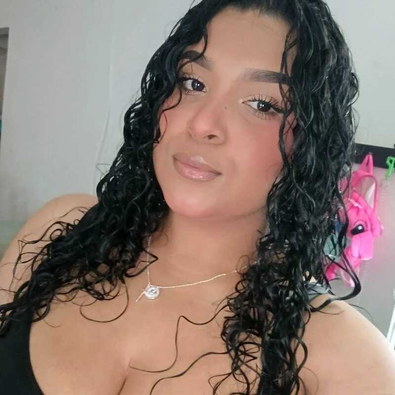 MiaBlakeXXX — FansOnlyX creator profile