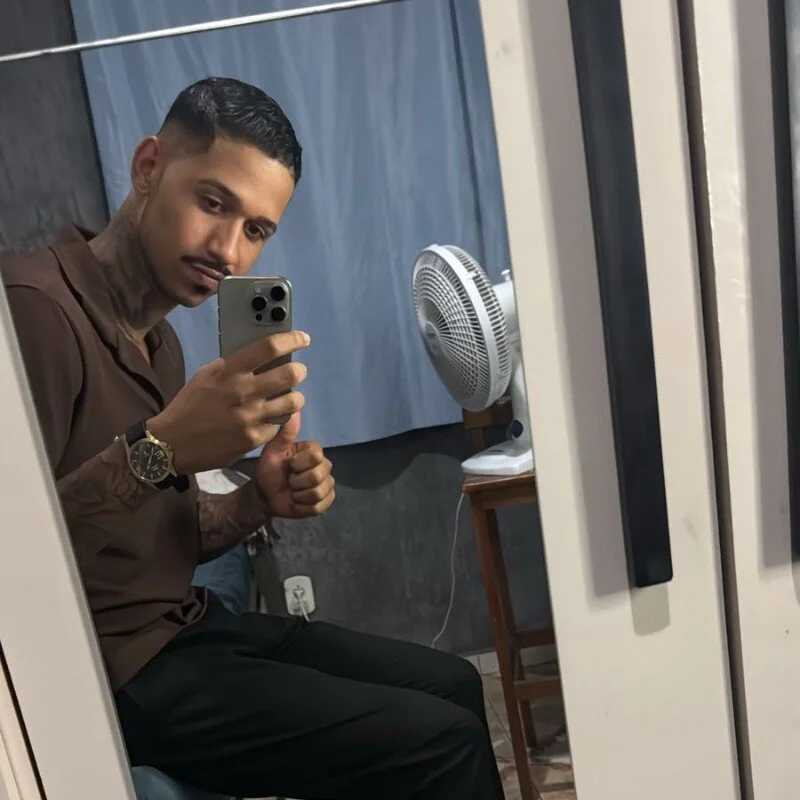 Alex_bigdick — FansOnlyX creator profile