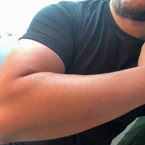 zeuspervybigcock — FansOnlyX creator profile