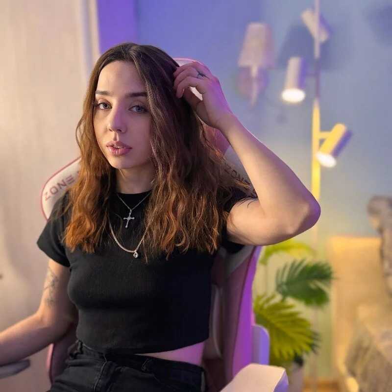CharliGrace_ — FansOnlyX creator profile