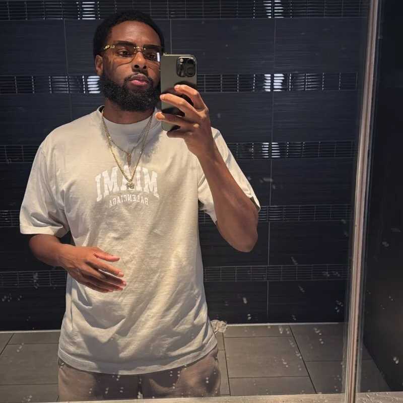 DeeTheBBC — FansOnlyX creator profile
