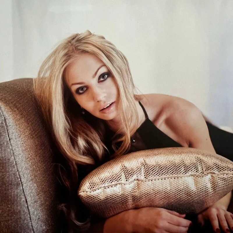 ZarinaSwift — FansOnlyX creator profile