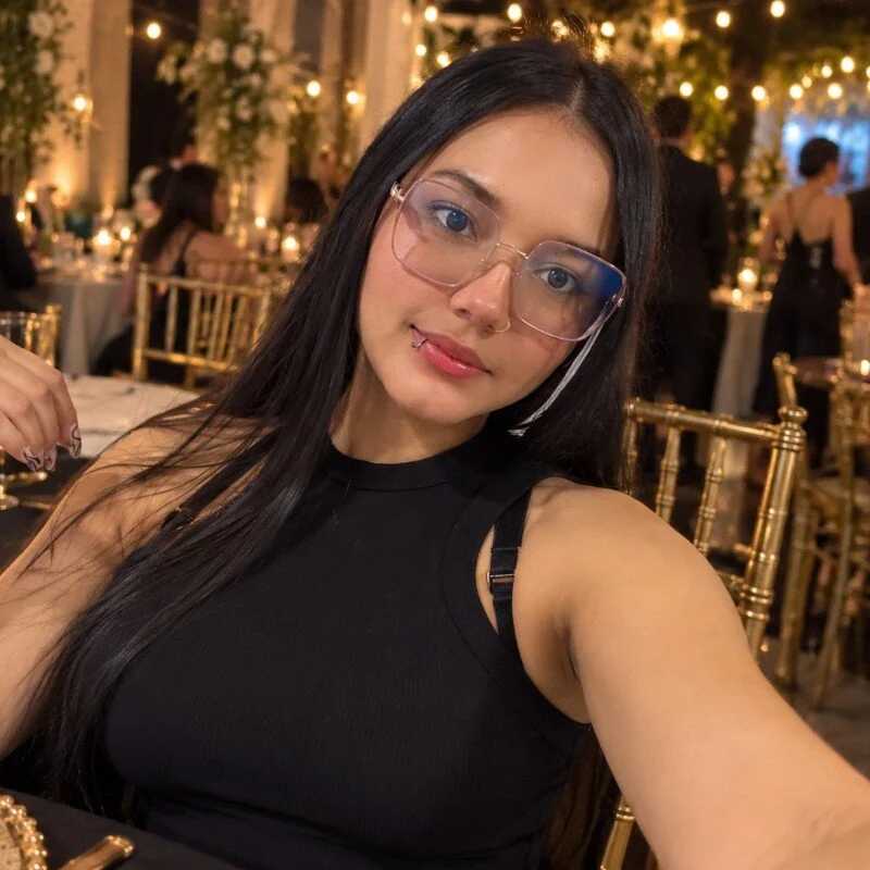 DulcePinky — FansOnlyX creator profile
