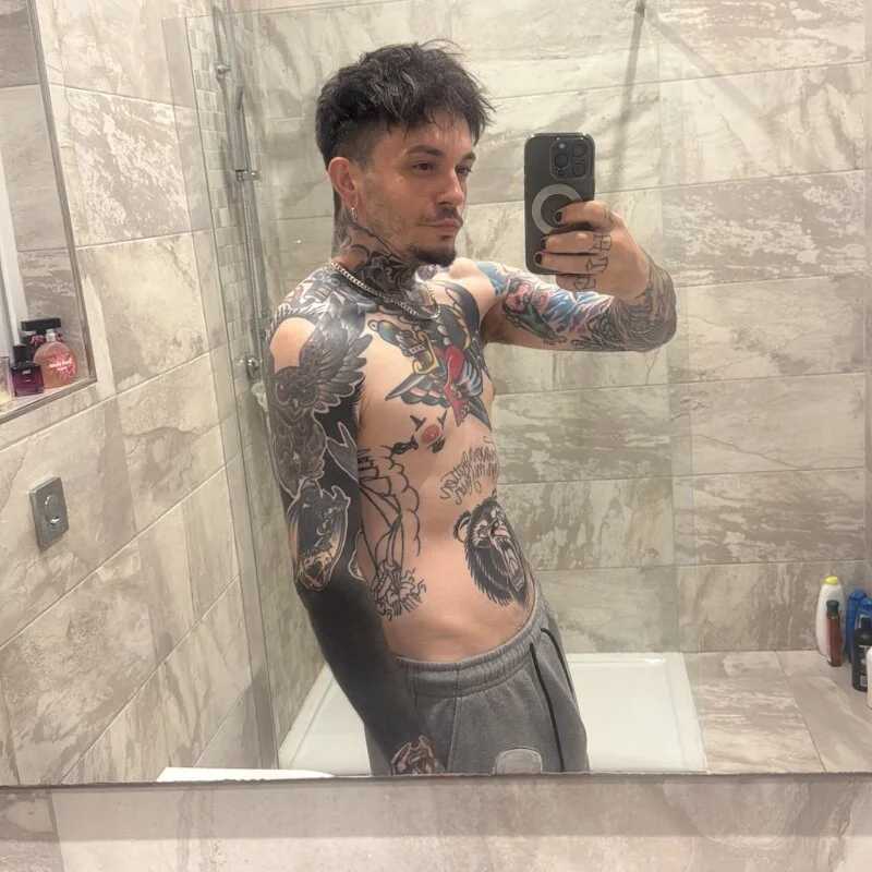 Maxxxsinn — FansOnlyX creator profile
