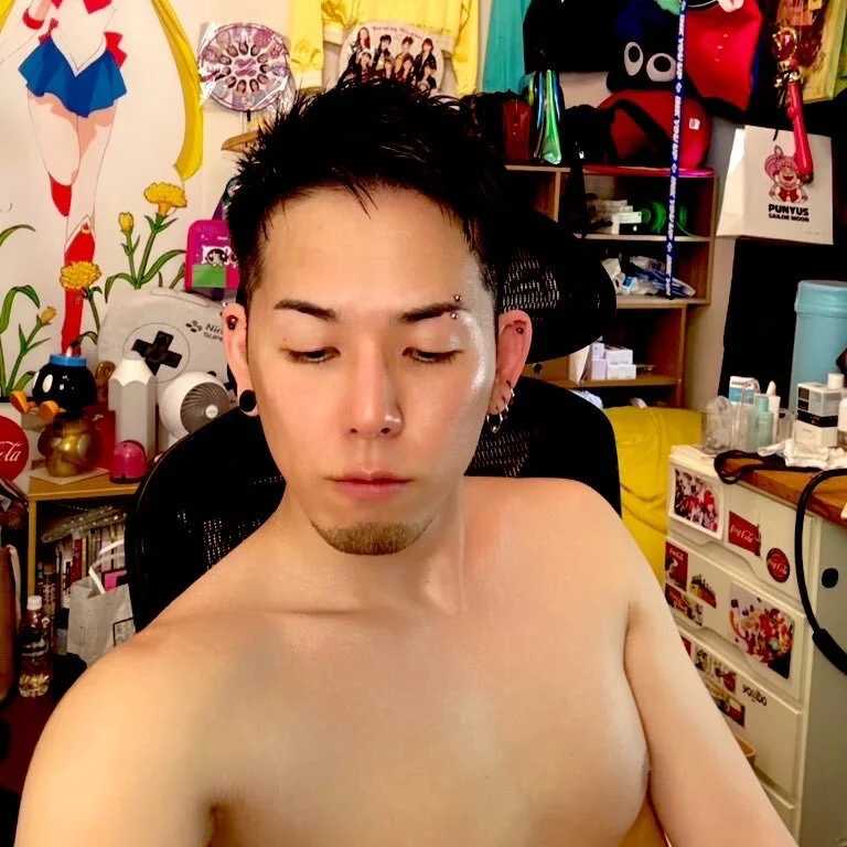 ippei0001 — FansOnlyX creator profile