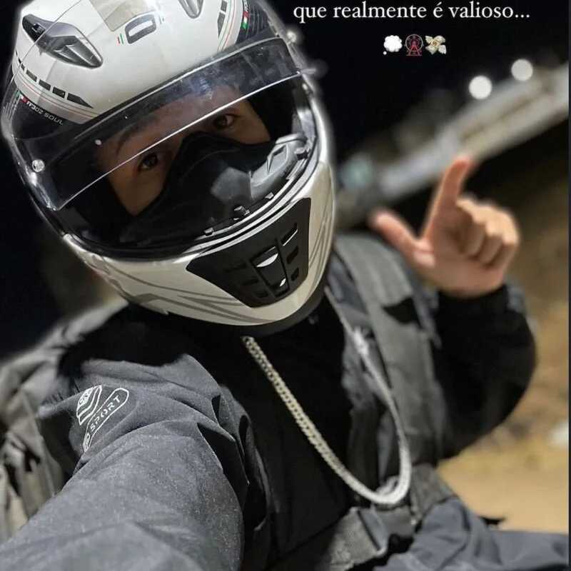 Vinymalvadeza — FansOnlyX creator profile