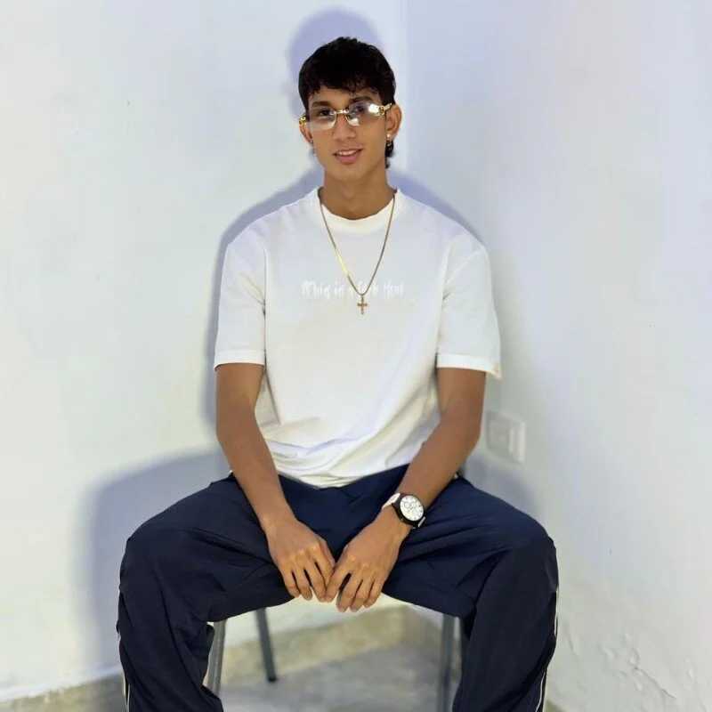 angel_boy02 — FansOnlyX creator profile