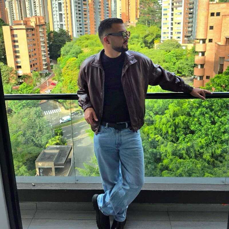 mathew_vidal1 — FansOnlyX creator profile