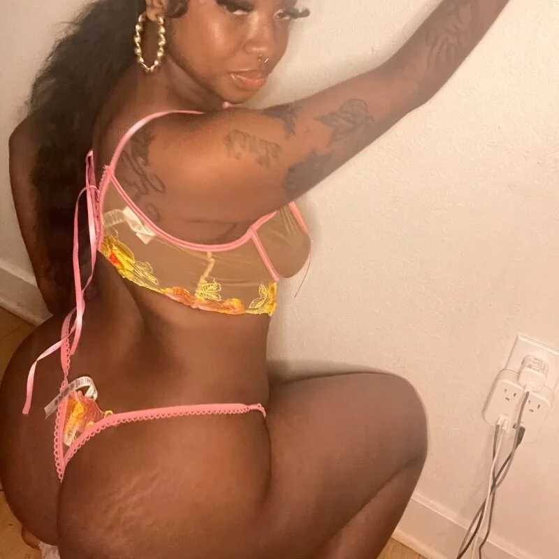 Cocochanel4567 — FansOnlyX creator profile