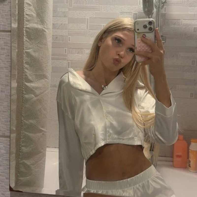 CherrylHolme — FansOnlyX creator profile