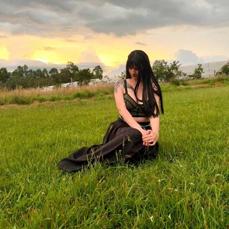 Lizumi_ — FansOnlyX creator profile