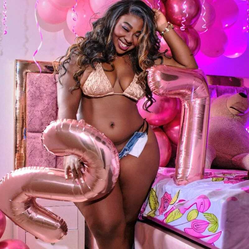 Naomii_King — FansOnlyX creator profile