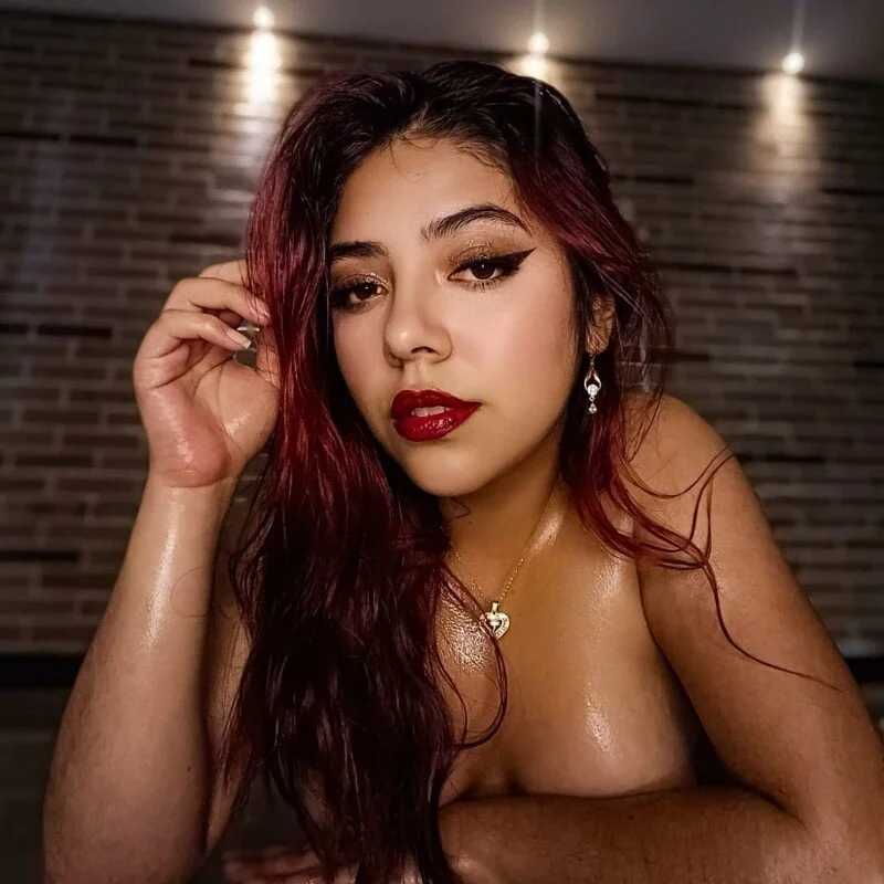 Rousse_Collinss — FansOnlyX creator profile
