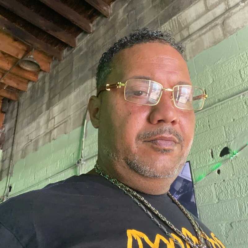 bigzae82 — FansOnlyX creator profile