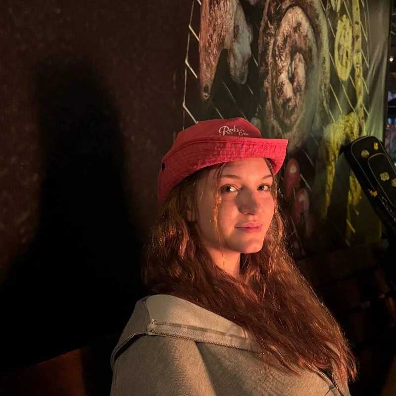 LinaMeall — FansOnlyX creator profile