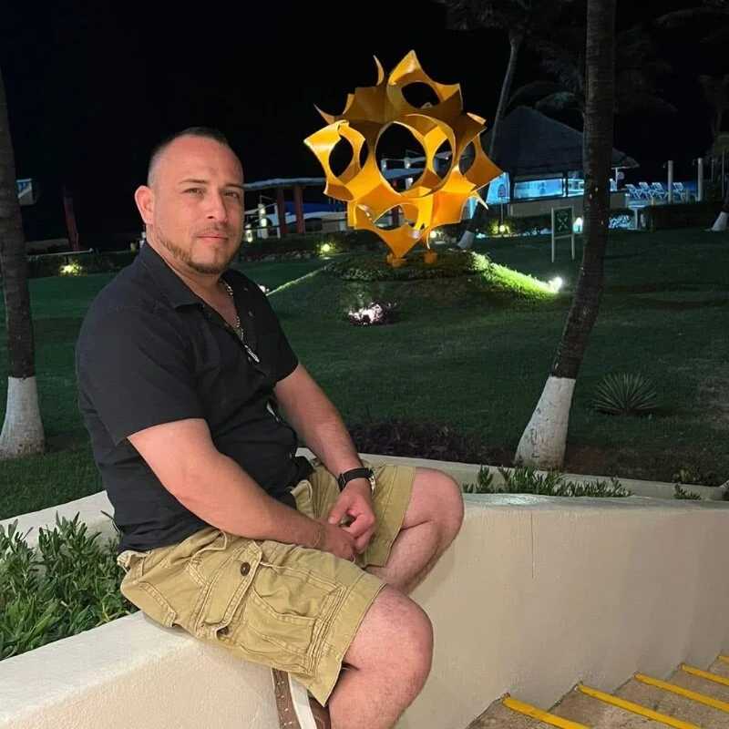 Eduardo280519 — FansOnlyX creator profile