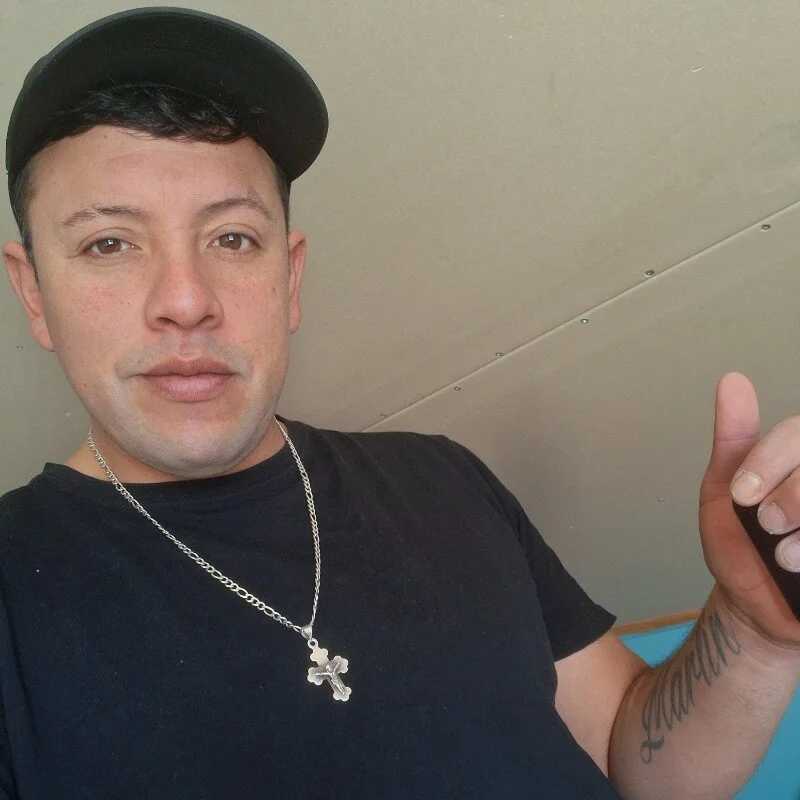 VEN_Y_HABLEMOS — FansOnlyX creator profile