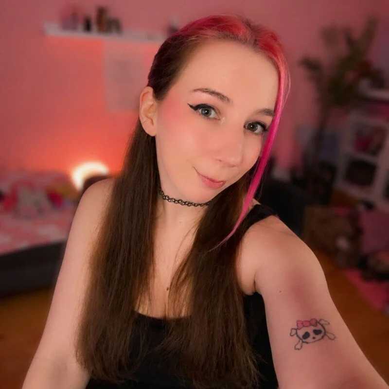 JustKerry — FansOnlyX creator profile