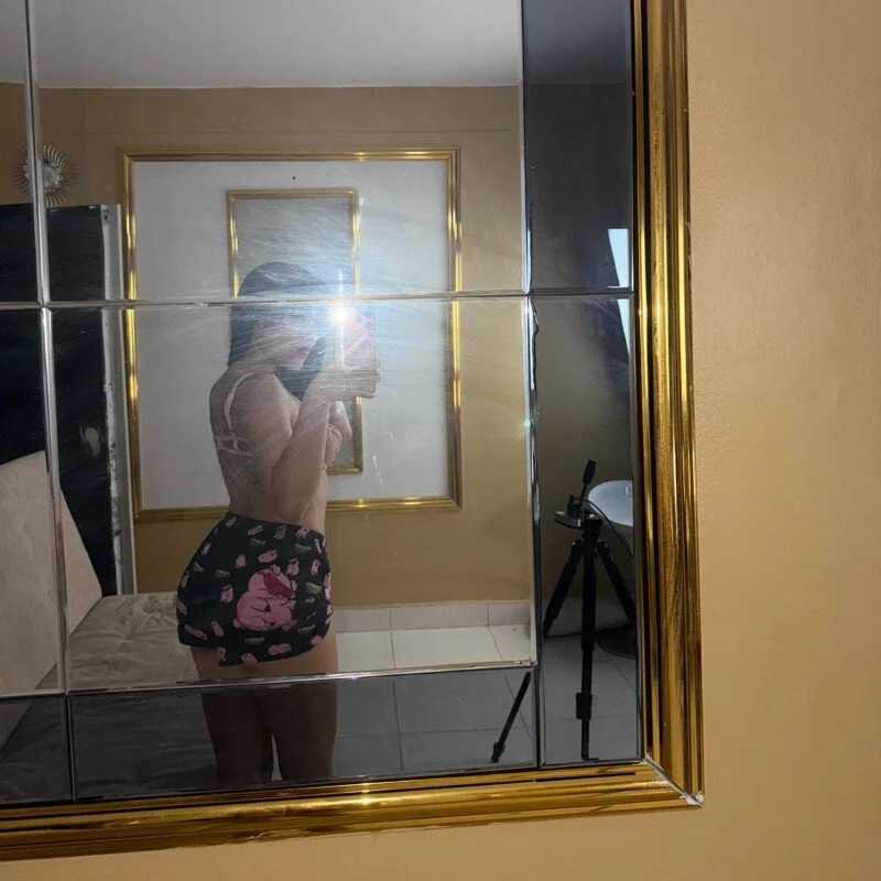 Luxury_Girls_Hot — FansOnlyX creator profile