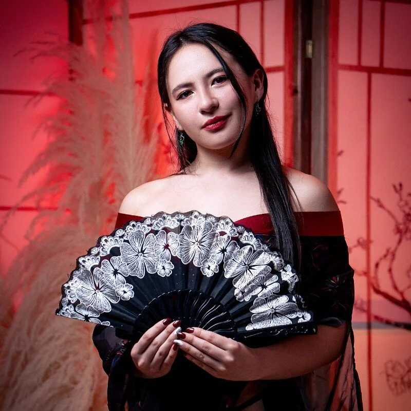Bella_Sumers — FansOnlyX creator profile