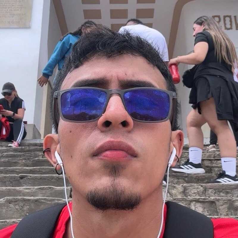 Mauricio_Ortiz_10 — FansOnlyX creator profile