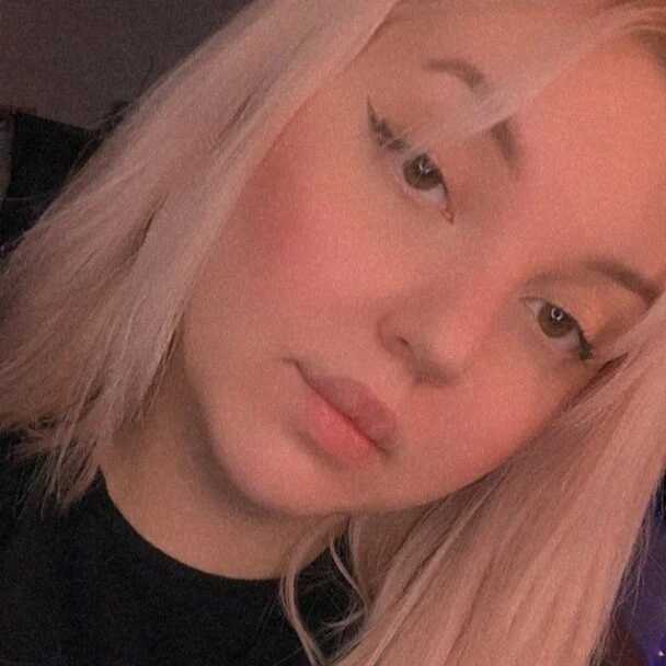 Blonde_Barbie — FansOnlyX creator profile
