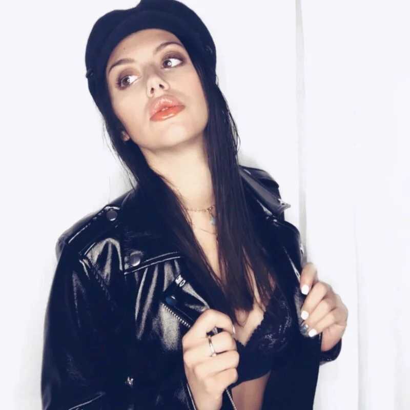 charlieangella — FansOnlyX creator profile