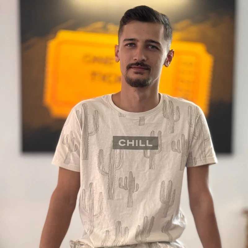HayesNova — FansOnlyX creator profile