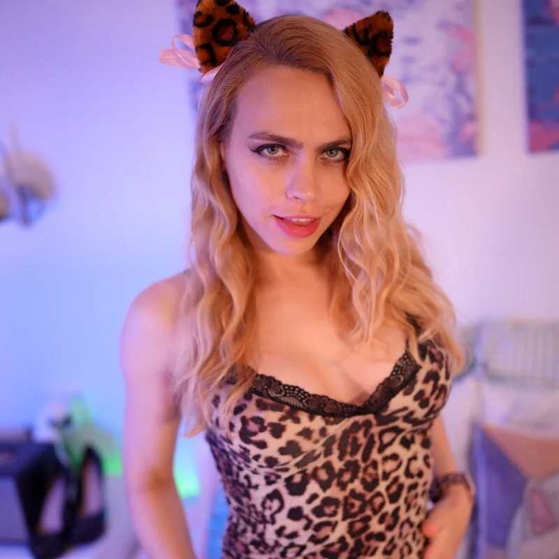 CandyLisaCam — FansOnlyX creator profile