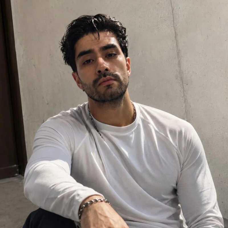 SantiagoMelendez — FansOnlyX creator profile