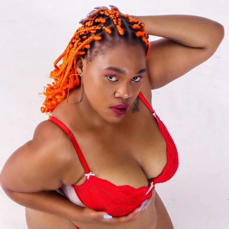 EvelynBootyBoo — FansOnlyX creator profile