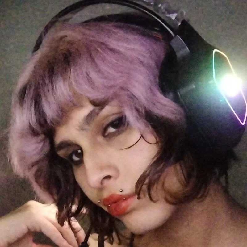 Nikoouwu — FansOnlyX creator profile