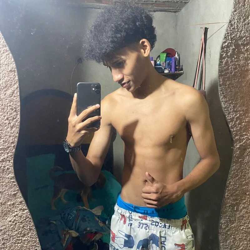 rodrigo_guzman69 — FansOnlyX creator profile