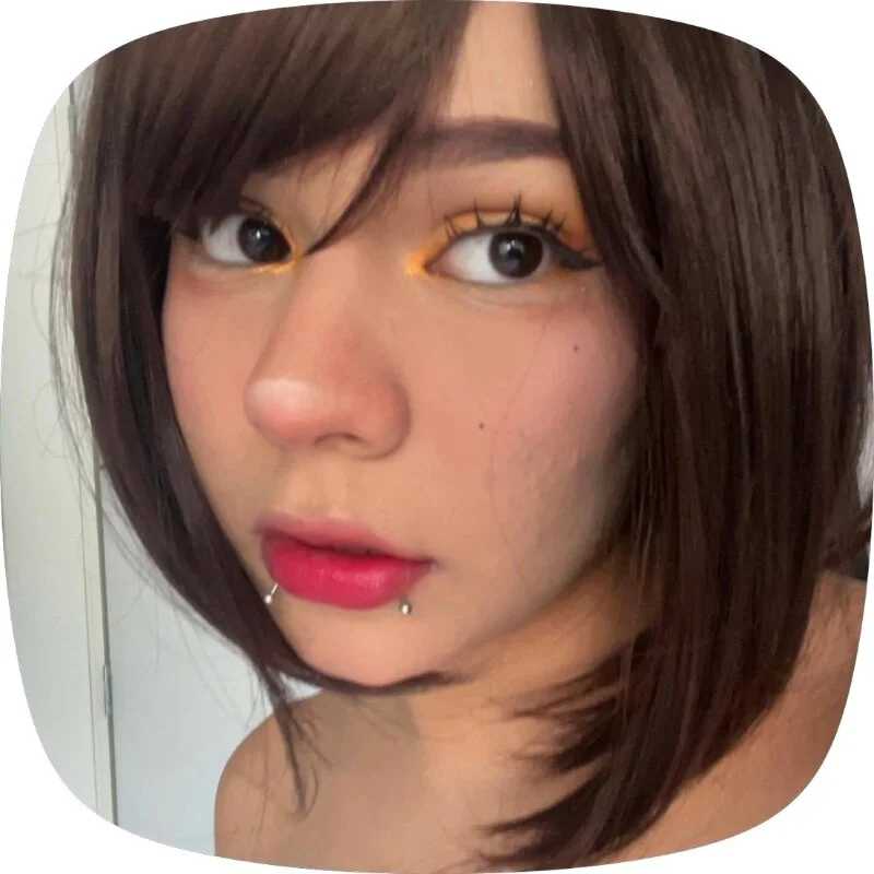 Evelynnee — FansOnlyX creator profile