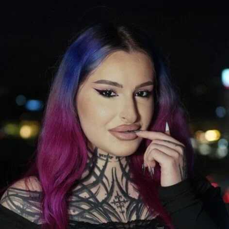 ElviraRae — FansOnlyX creator profile