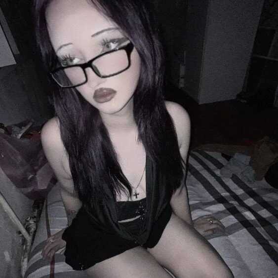 lilithecrzy — FansOnlyX creator profile