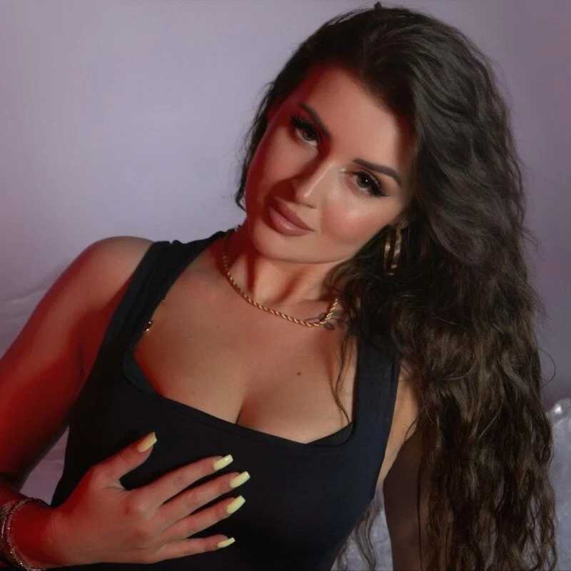 JessieAlone — FansOnlyX creator profile