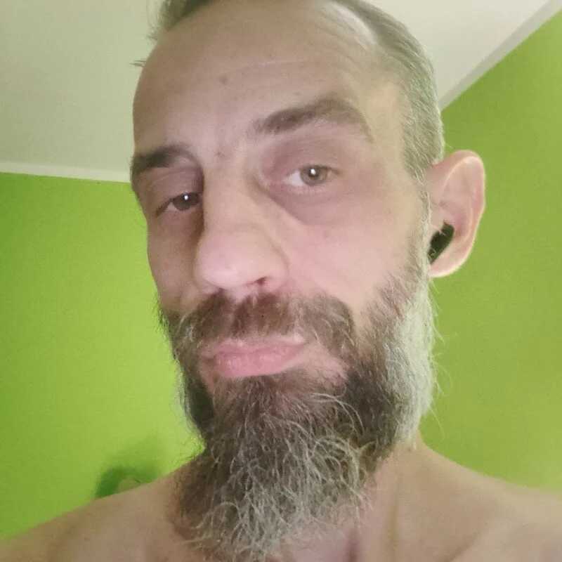 on42cmg — FansOnlyX creator profile