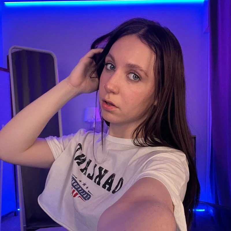LunaVeyyy — FansOnlyX creator profile