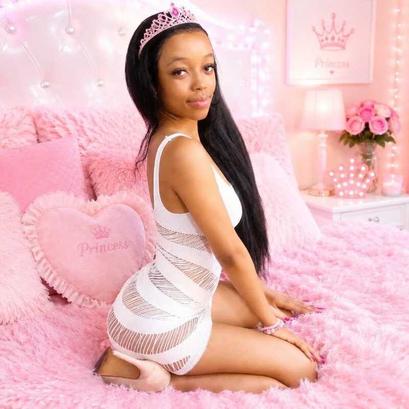 dollydollx — FansOnlyX creator profile