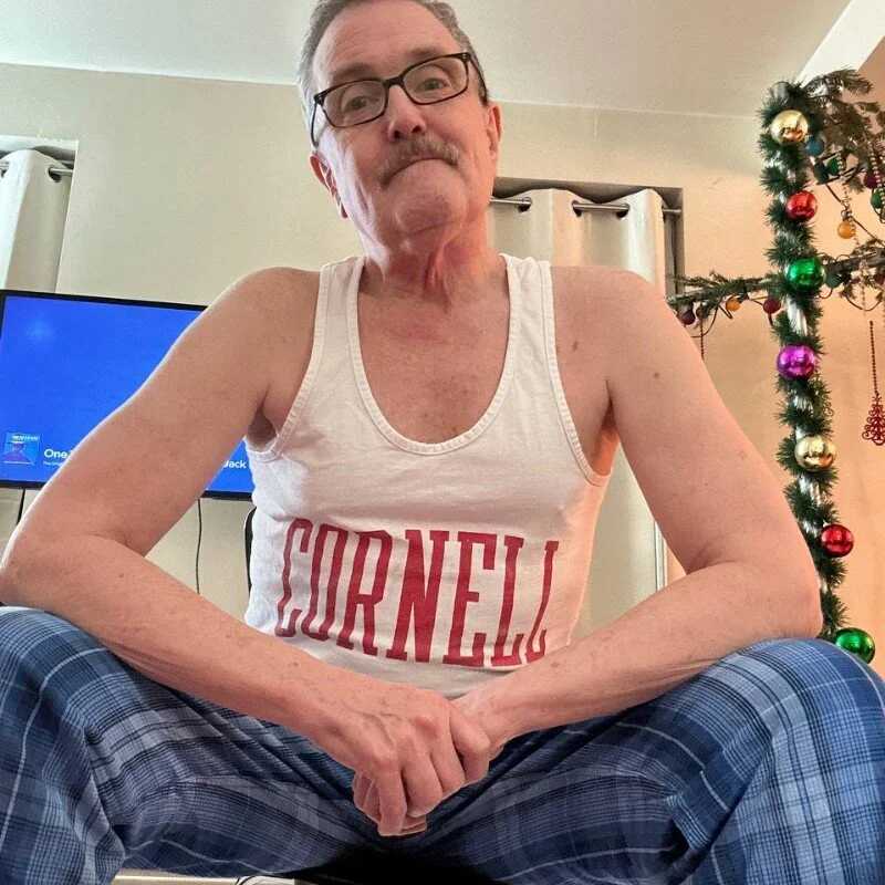 KinkyStacheDaddy — FansOnlyX creator profile