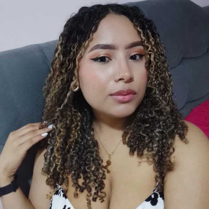 latina_sexy28 — FansOnlyX creator profile