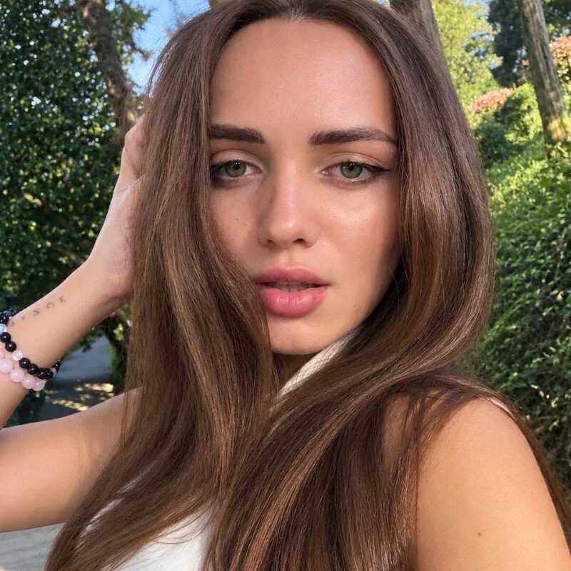 whoisBella — FansOnlyX creator profile