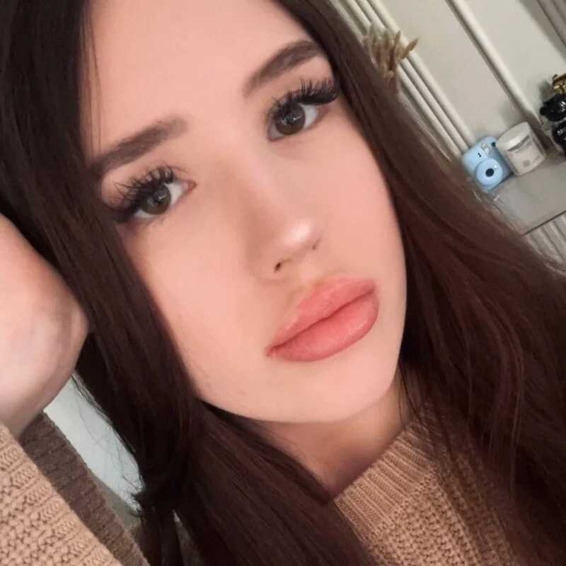 VelvetMore — FansOnlyX creator profile
