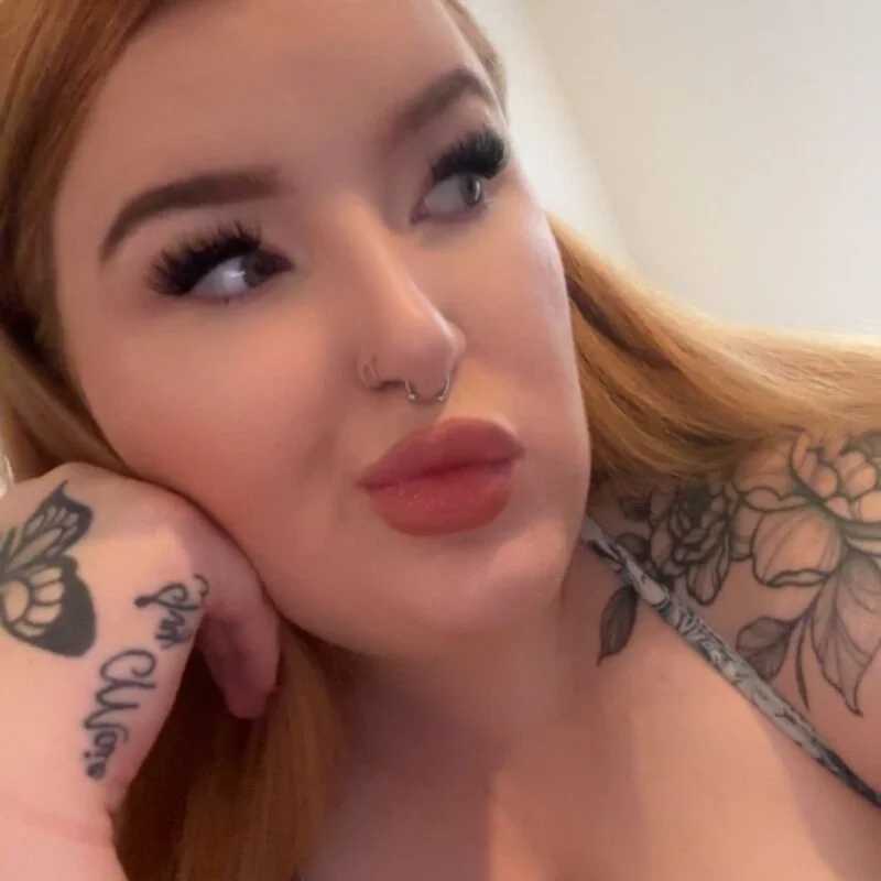 Taya_xx — FansOnlyX creator profile