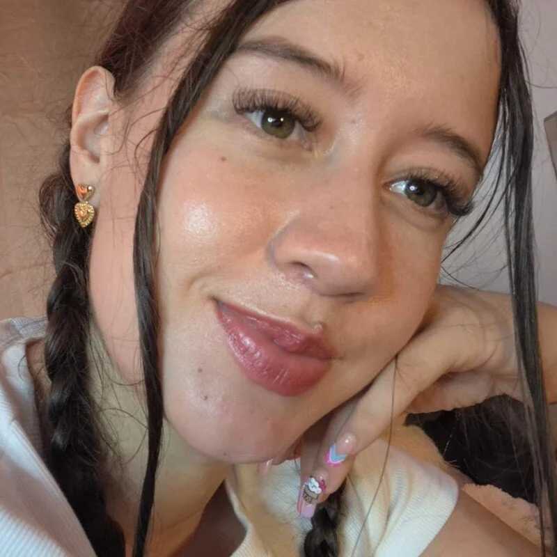 CamilaVenz — FansOnlyX creator profile