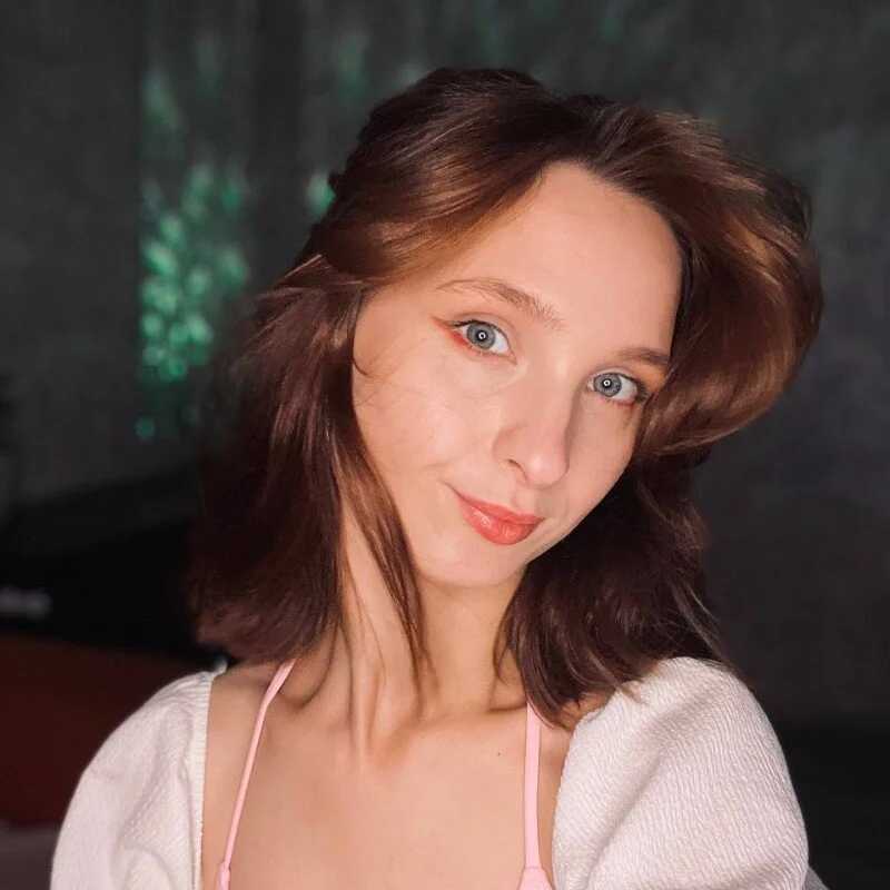 GensaFlara — FansOnlyX creator profile